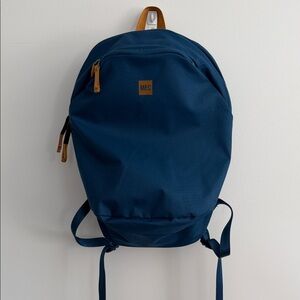 BNWT (tag just fell off so it’s in front pocket) MEC Intercept DayPack Unisex